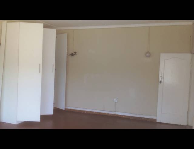 1 bed property to rent in KENSINGTON